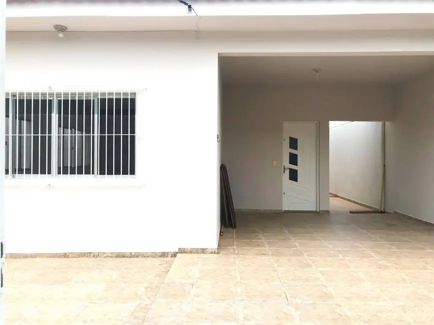 Foto 2 de Casa com 3 quartos à venda e para alugar, 250m2 em Iguape - SP