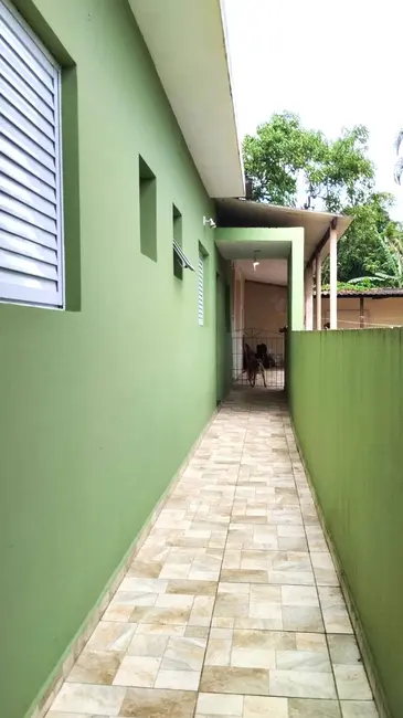 Foto 2 de Casa com 4 quartos à venda, 322m2 em Iguape - SP