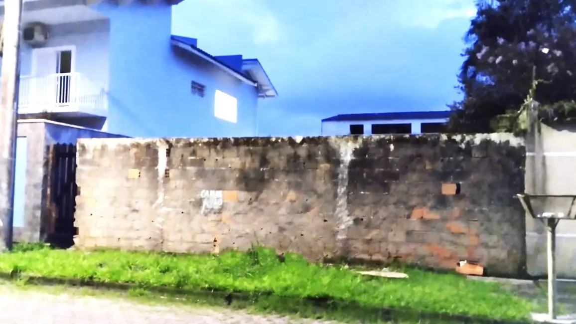 Foto 1 de Terreno / Lote à venda, 250m2 em Iguape - SP