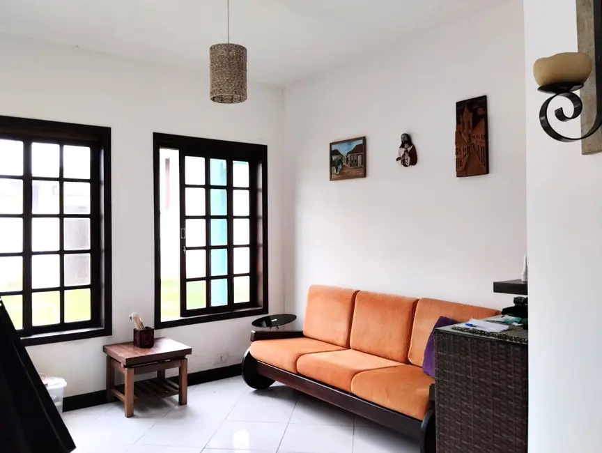 Foto 9 de Casa com 5 quartos à venda, 250m2 em Iguape - SP