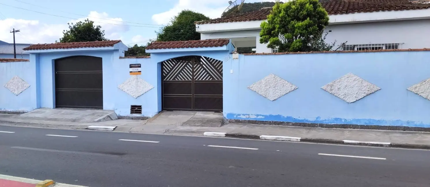 Foto 2 de Casa com 4 quartos à venda, 502m2 em Iguape - SP