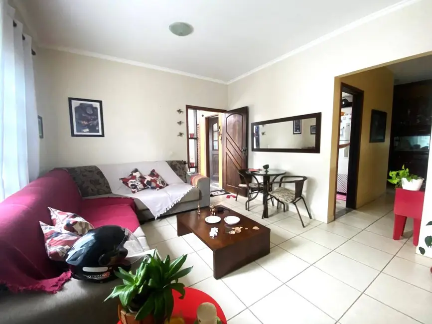 Foto 2 de Casa com 4 quartos à venda, 275m2 em Iguape - SP