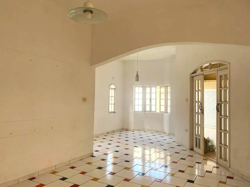 Casa com 3 quartos à venda, 250m2 em Iguape - SP - imagem 3 Foto 3 de Casa com 3 quartos à venda, 250m2 em Iguape - SP
