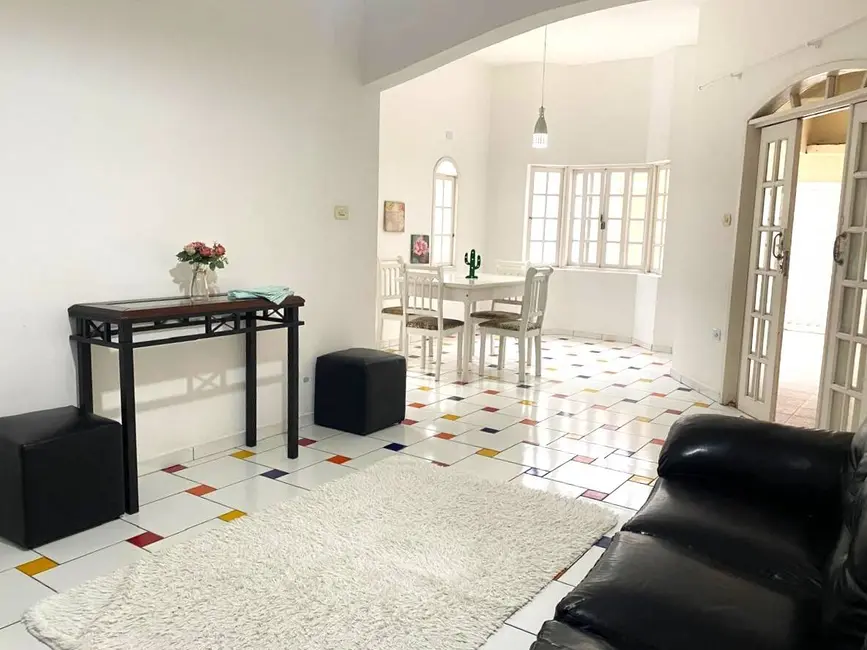 Casa com 3 quartos à venda e para alugar, 250m2 em Iguape - SP - imagem 6 Foto 6 de Casa com 3 quartos à venda e para alugar, 250m2 em Iguape - SP