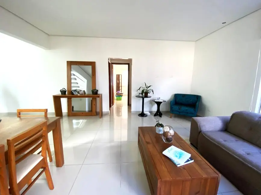 Foto 5 de Casa com 4 quartos à venda, 310m2 em Iguape - SP