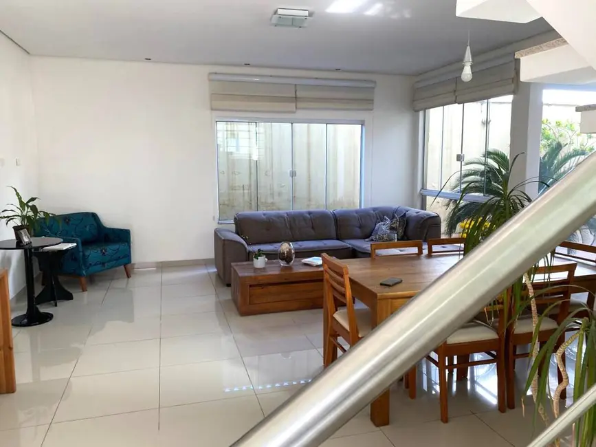 Foto 6 de Casa com 4 quartos à venda, 310m2 em Iguape - SP