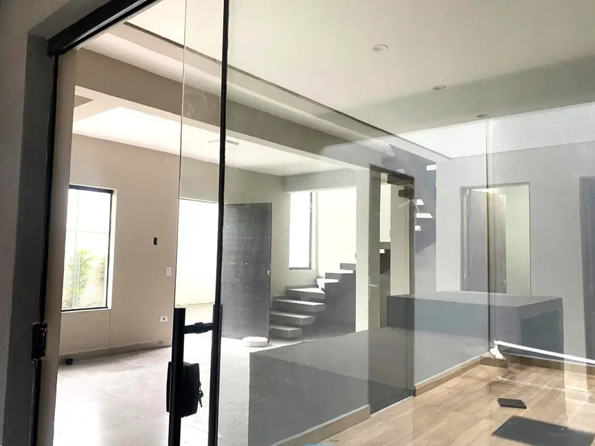 Casa à venda e para alugar em Iguape - SP - imagem 3 Foto 3 de Casa à venda e para alugar em Iguape - SP