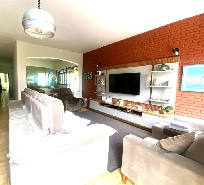 Foto 3 de Casa com 5 quartos à venda, 480m2 em Iguape - SP