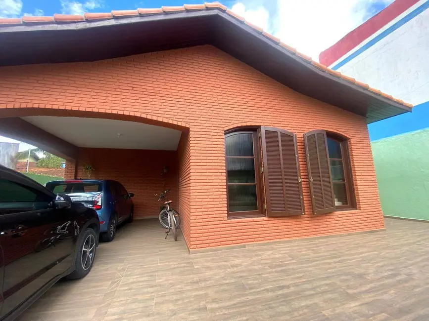 Foto 2 de Casa com 5 quartos à venda, 480m2 em Iguape - SP