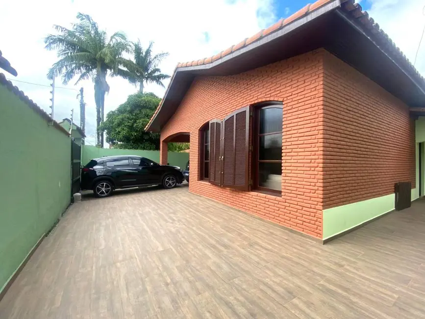 Foto 1 de Casa com 5 quartos à venda, 480m2 em Iguape - SP
