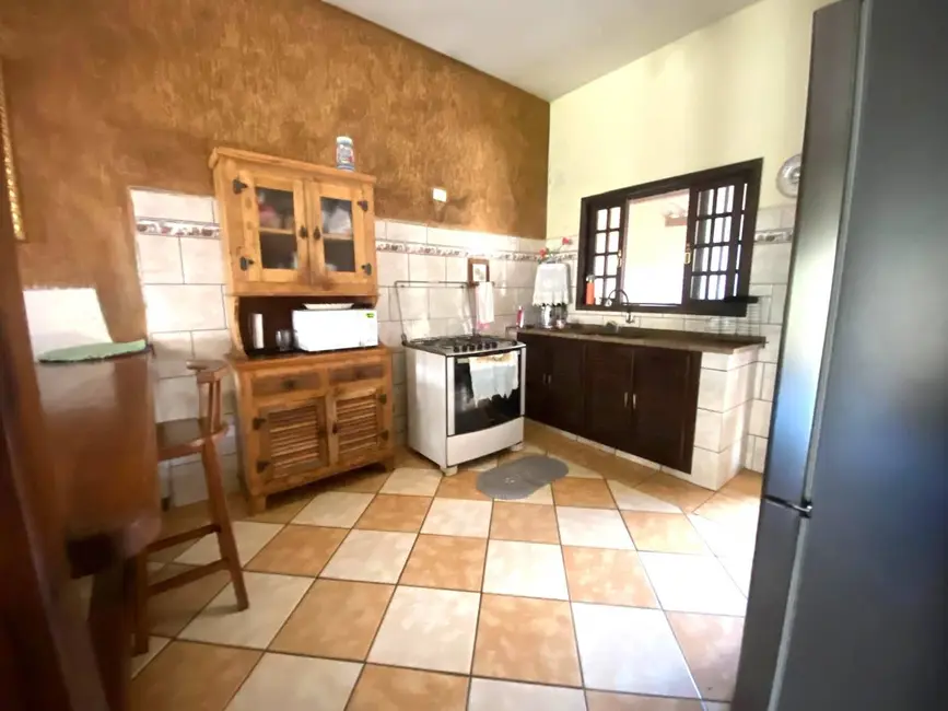 Foto 5 de Casa com 4 quartos para alugar em Iguape - SP