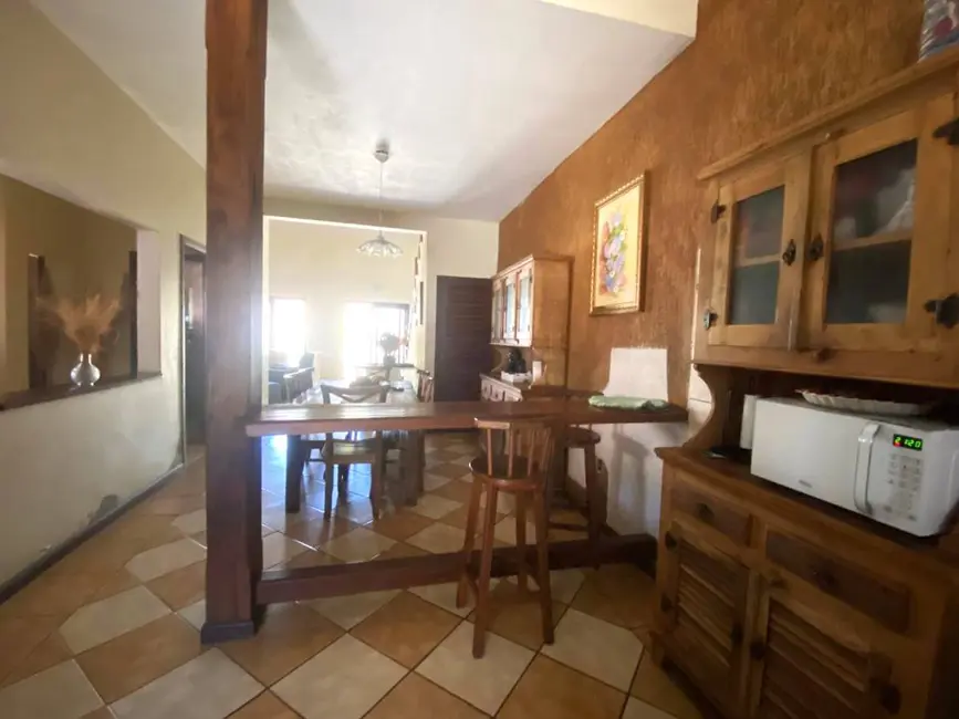 Foto 6 de Casa com 4 quartos para alugar em Iguape - SP