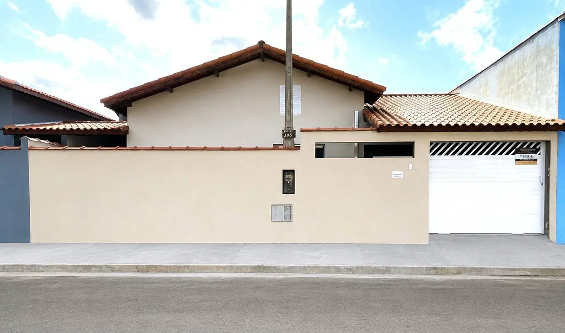 Casa com 2 quartos à venda, 140m2 em Iguape - SP - imagem 1 Foto 1 de Casa com 2 quartos à venda, 140m2 em Iguape - SP