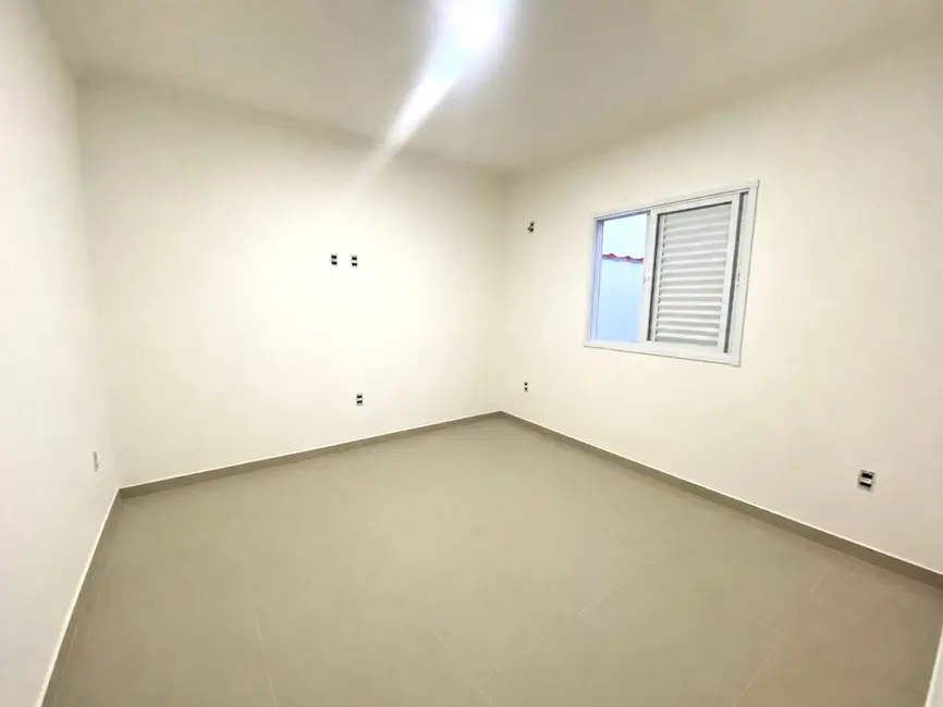 Casa com 2 quartos à venda em Iguape - SP - imagem 4 Foto 4 de Casa com 2 quartos à venda em Iguape - SP
