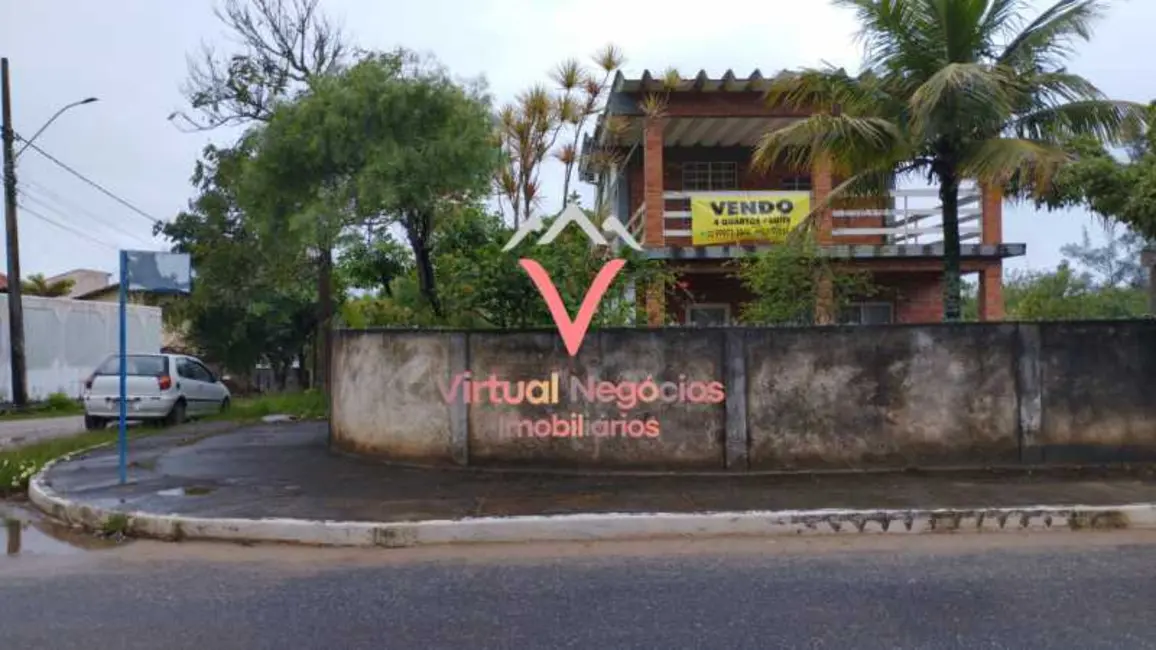 Foto 3 de Casa com 4 quartos à venda, 230m2 em Saquarema - RJ