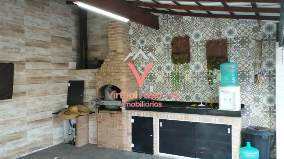 Foto 4 de Casa com 3 quartos à venda, 230m2 em Saquarema - RJ