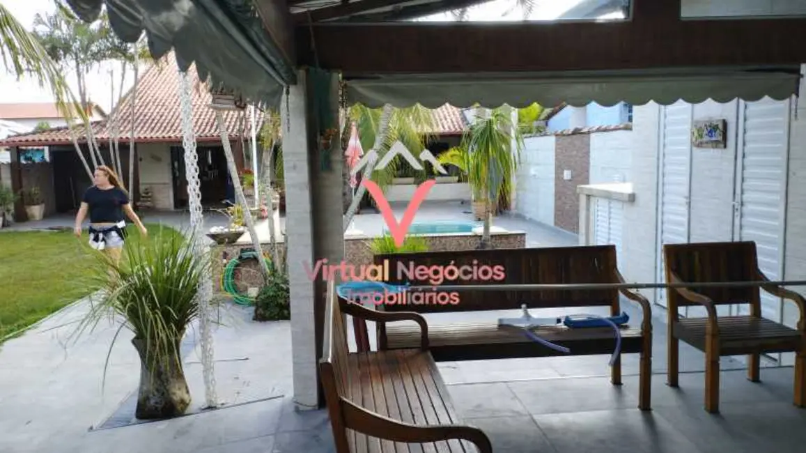 Foto 5 de Casa com 3 quartos à venda, 230m2 em Saquarema - RJ