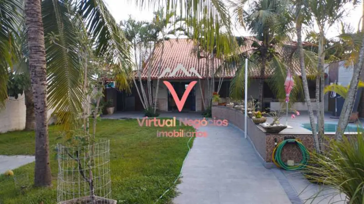 Foto 6 de Casa com 3 quartos à venda, 230m2 em Saquarema - RJ