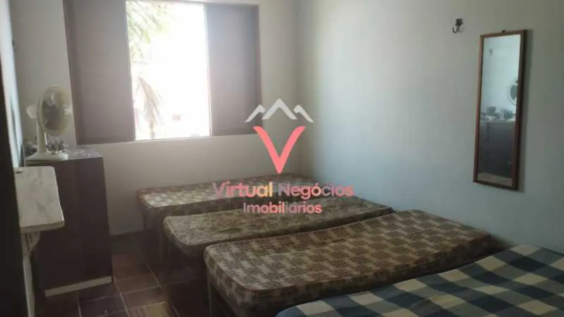 Foto 8 de Casa com 6 quartos à venda, 260m2 em Saquarema - RJ