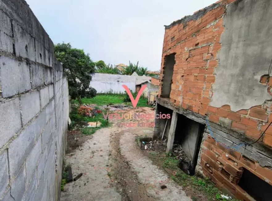 Foto 4 de Casa com 3 quartos à venda, 80m2 em Saquarema - RJ