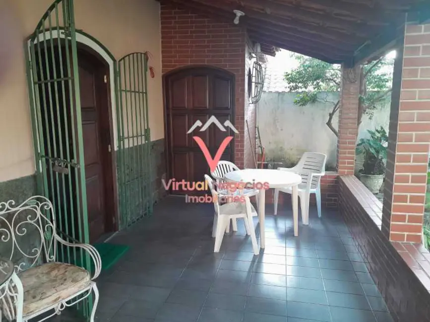 Casa com 3 quartos à venda, 150m2 em Saquarema - RJ - imagem 3 Foto 3 de Casa com 3 quartos à venda, 150m2 em Saquarema - RJ