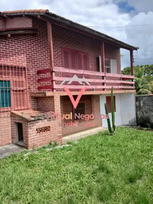 Foto 2 de Casa com 4 quartos à venda, 300m2 em Saquarema - RJ