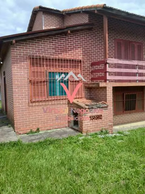 Foto 3 de Casa com 4 quartos à venda, 300m2 em Saquarema - RJ