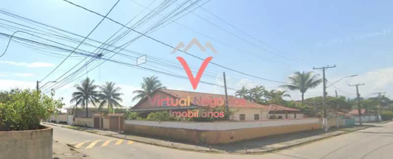 Foto 2 de Casa com 3 quartos à venda, 250m2 em Saquarema - RJ
