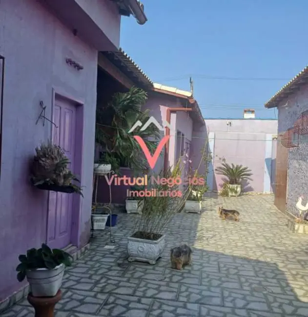 Foto 6 de Casa com 5 quartos à venda, 210m2 em Saquarema - RJ