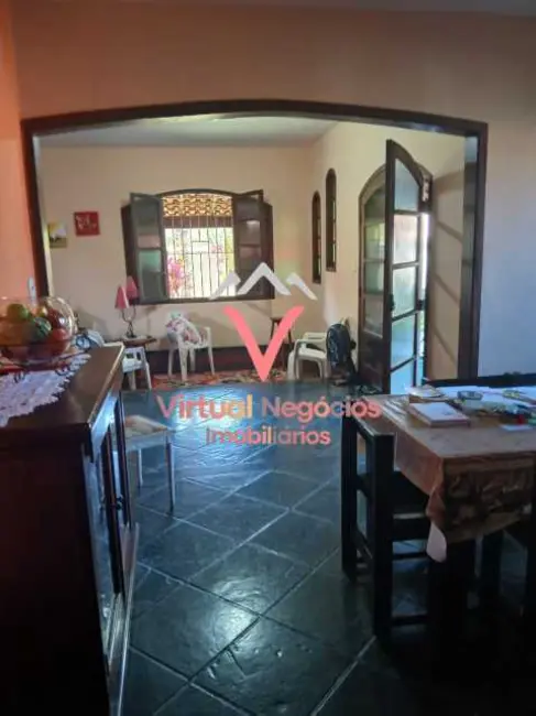 Foto 9 de Casa com 5 quartos à venda, 320m2 em Saquarema - RJ