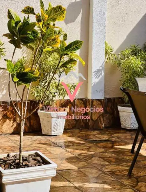 Casa com 4 quartos à venda, 180m2 em Saquarema - RJ - imagem 3 Foto 3 de Casa com 4 quartos à venda, 180m2 em Saquarema - RJ