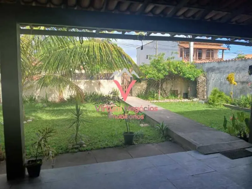 Foto 2 de Casa com 3 quartos à venda, 120m2 em Saquarema - RJ