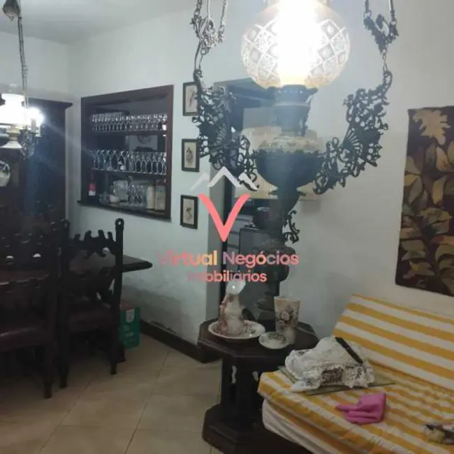 Casa com 5 quartos à venda, 200m2 em Saquarema - RJ - imagem 6 Foto 6 de Casa com 5 quartos à venda, 200m2 em Saquarema - RJ