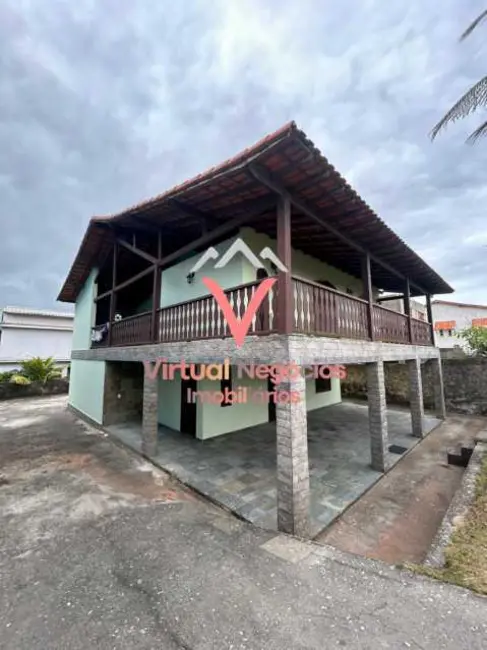 Casa com 5 quartos à venda, 180m2 em Saquarema - RJ - imagem 1 Foto 1 de Casa com 5 quartos à venda, 180m2 em Saquarema - RJ