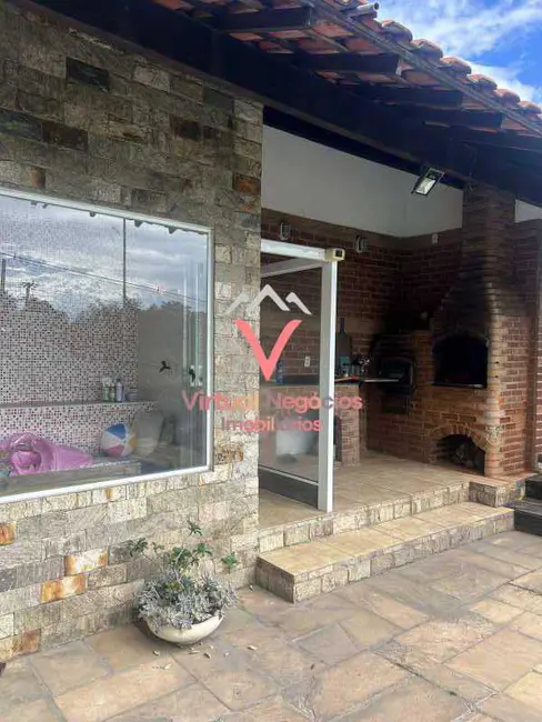 Foto 3 de Casa com 3 quartos à venda, 250m2 em Saquarema - RJ