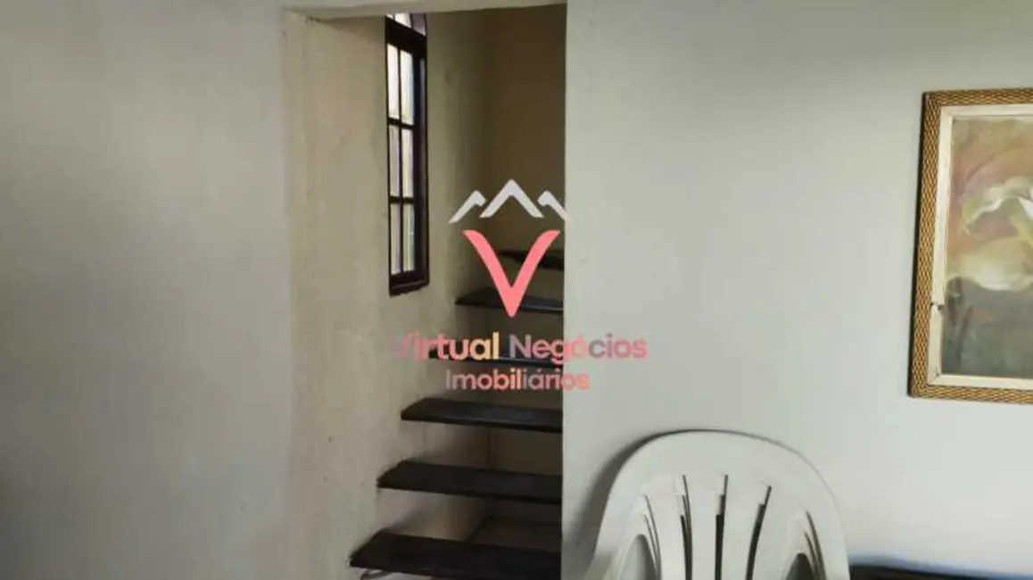 Foto 7 de Casa com 8 quartos à venda, 320m2 em Saquarema - RJ