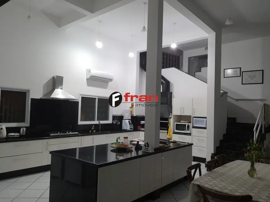 Foto 3 de Casa com 5 quartos à venda, 535m2 em Itacorubi, Florianopolis - SC