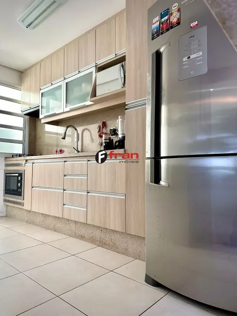 Foto 2 de Apartamento com 2 quartos à venda, 77m2 em Itacorubi, Florianopolis - SC