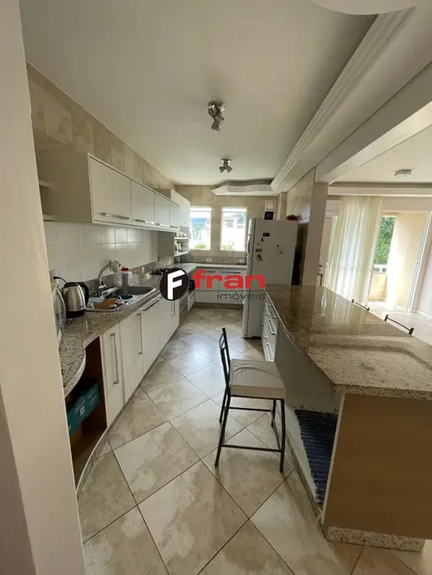 Foto 2 de Cobertura com 2 quartos à venda, 181m2 em Córrego Grande, Florianopolis - SC