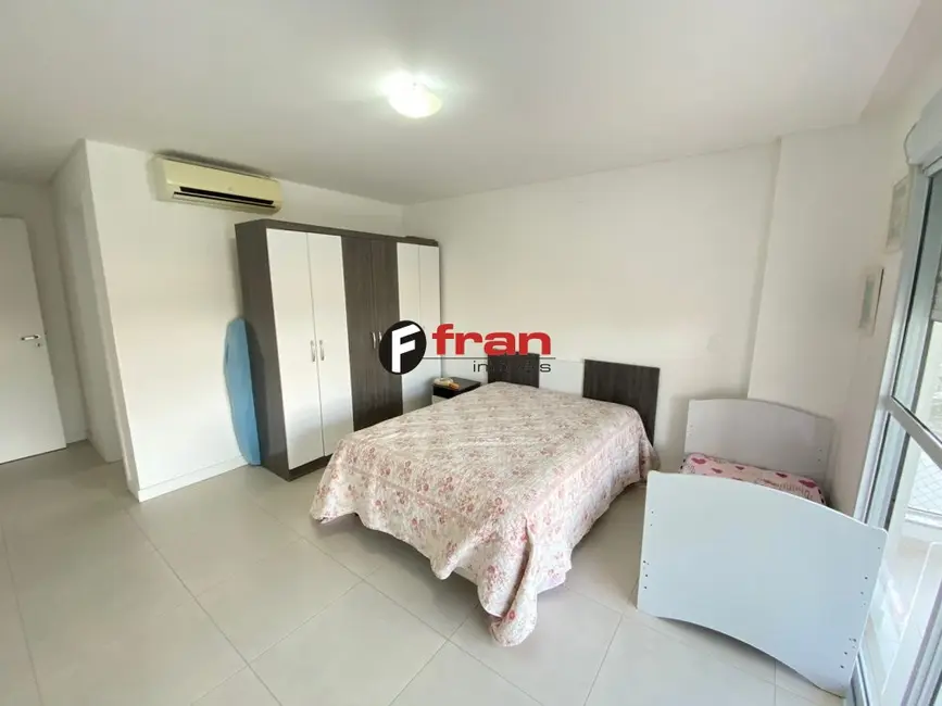 Foto 8 de Apartamento com 3 quartos à venda, 115m2 em Governador Celso Ramos - SC