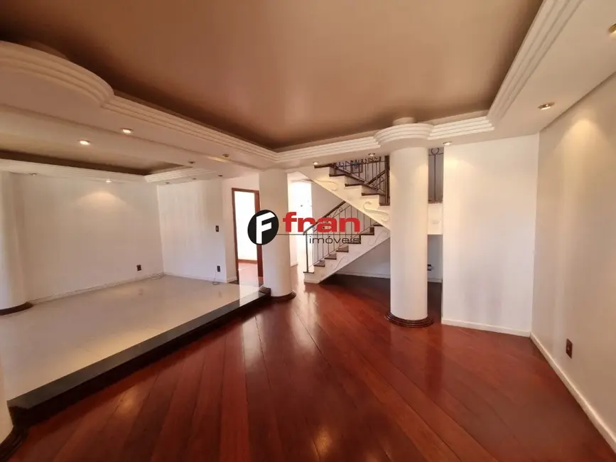 Casa com 6 quartos à venda, 291m2 em Córrego Grande, Florianopolis - SC - imagem 8 Foto 8 de Casa com 6 quartos à venda, 291m2 em Córrego Grande, Florianopolis - SC