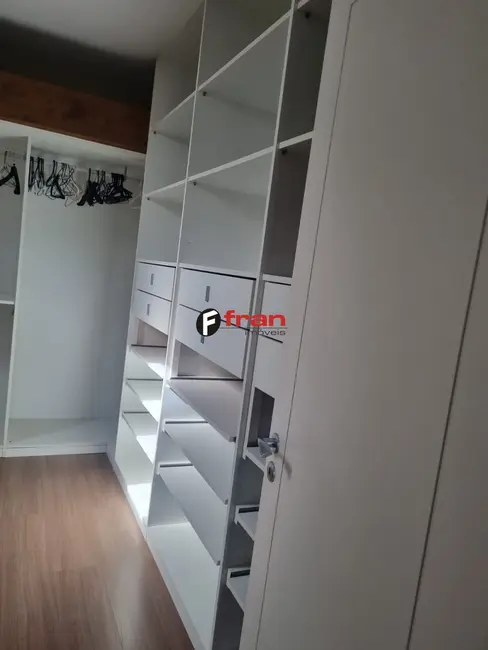 Apartamento com 3 quartos à venda, 190m2 em Gramado - RS - imagem 3 Foto 3 de Apartamento com 3 quartos à venda, 190m2 em Gramado - RS