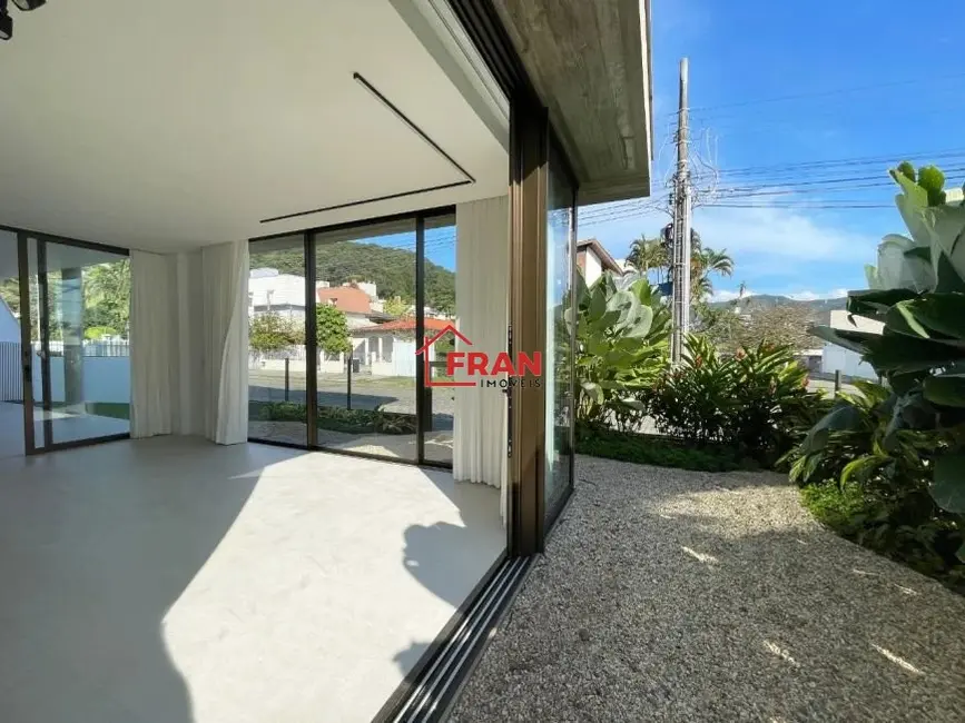 Foto 7 de Casa com 3 quartos à venda, 165m2 em Itacorubi, Florianopolis - SC