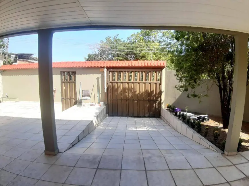 Casa com 3 quartos à venda, 150m2 em Flores, Manaus - AM - imagem 7 Foto 7 de Casa com 3 quartos à venda, 150m2 em Flores, Manaus - AM