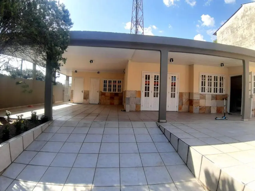 Casa com 3 quartos à venda, 150m2 em Flores, Manaus - AM - imagem 3 Foto 3 de Casa com 3 quartos à venda, 150m2 em Flores, Manaus - AM