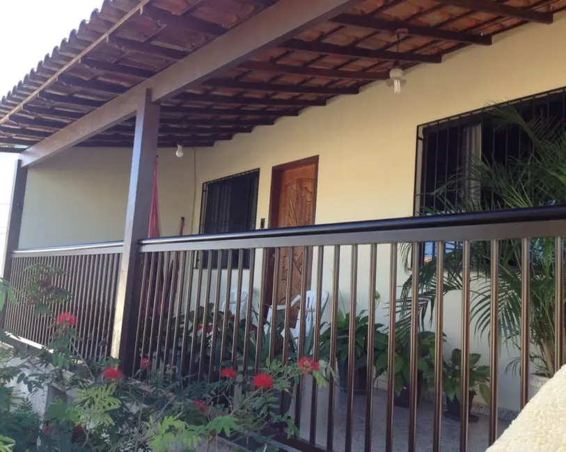 Foto 1 de Casa com 2 quartos à venda, 720m2 em Liberdade, Rio Das Ostras - RJ