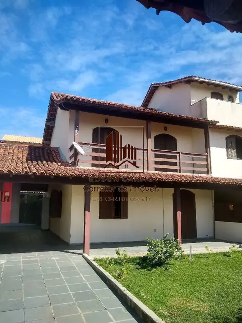 Foto 2 de Casa com 5 quartos à venda, 375m2 em Peró, Cabo Frio - RJ