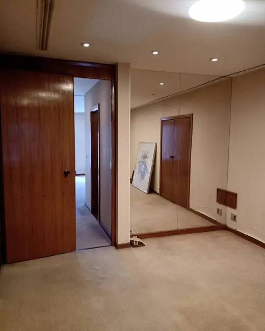 Foto 1 de Sala Comercial para alugar, 675m2 em Centro, Rio De Janeiro - RJ
