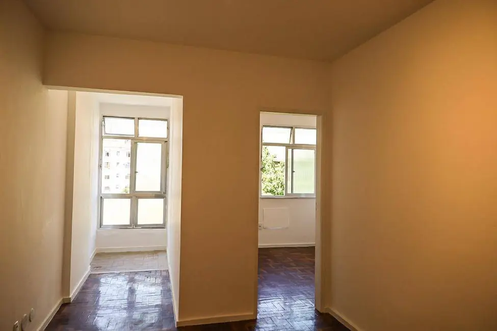 Apartamento com 1 quarto à venda, 31m2 em Centro, Rio De Janeiro - RJ - imagem 1 Foto 1 de Apartamento com 1 quarto à venda, 31m2 em Centro, Rio De Janeiro - RJ