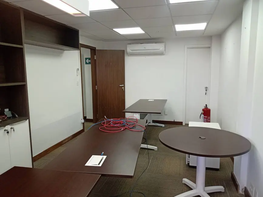 Foto 4 de Sala Comercial à venda, 400m2 em Centro, Rio De Janeiro - RJ